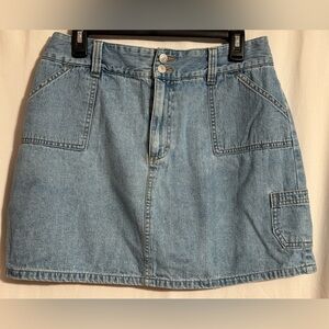 Sonoma Vintage Light Wash Denim Skorts. Size 10.
